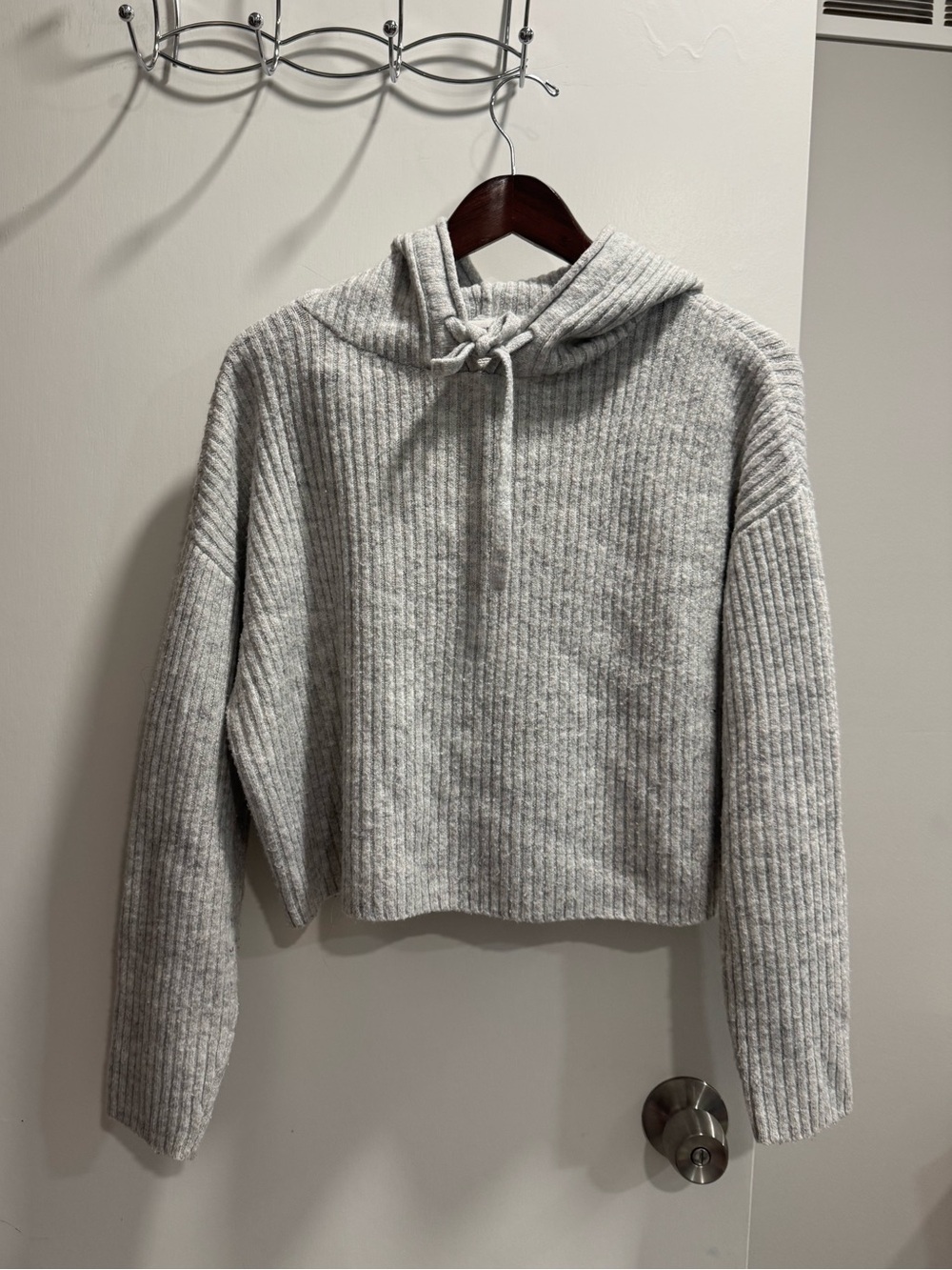 PINK Victoria's Secret Grey Ribbed Knit Cropped Hoodie Sweater
